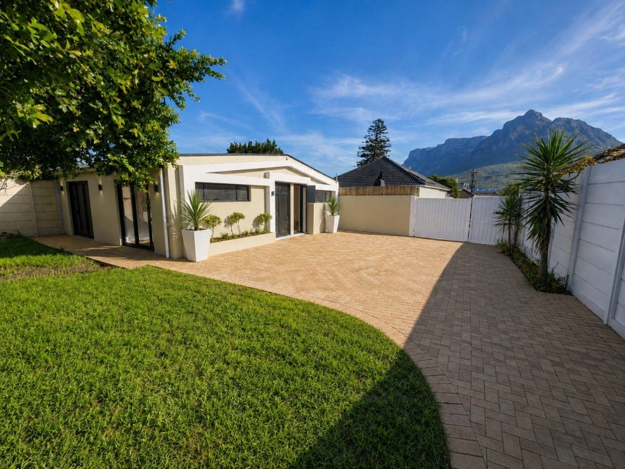 3 Bedroom Property for Sale in Mowbray Western Cape
